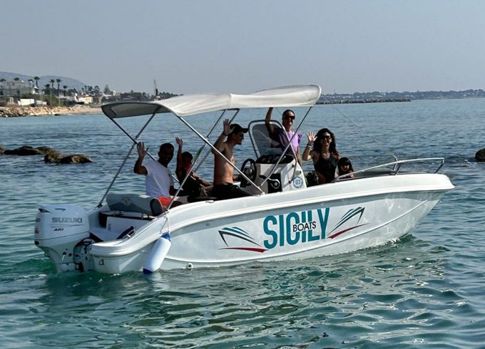 Boat without licence  Trimarchi 57S 40hp
