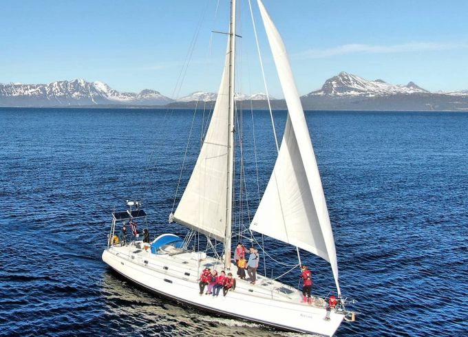 Sailboat Beneteau 50 14.9m