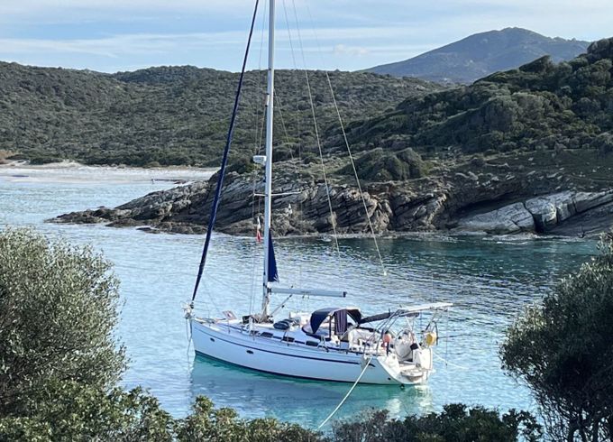 Sailboat BAVARIA 40 Cruiser 2009 ( refit 2016 ) 12m