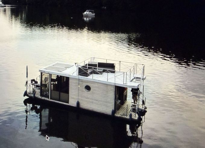 Houseboat RIVO SP ZO.O Campi 300