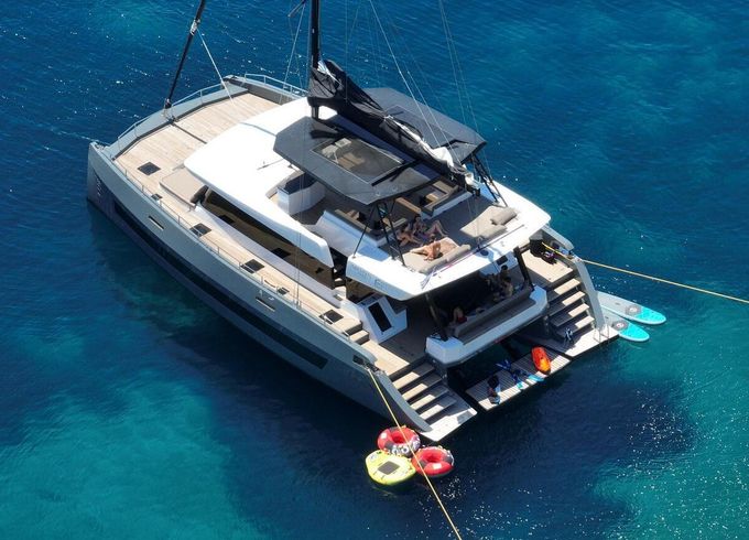 Sailing yacht Moon Yacht 60 LUX 18.32m
