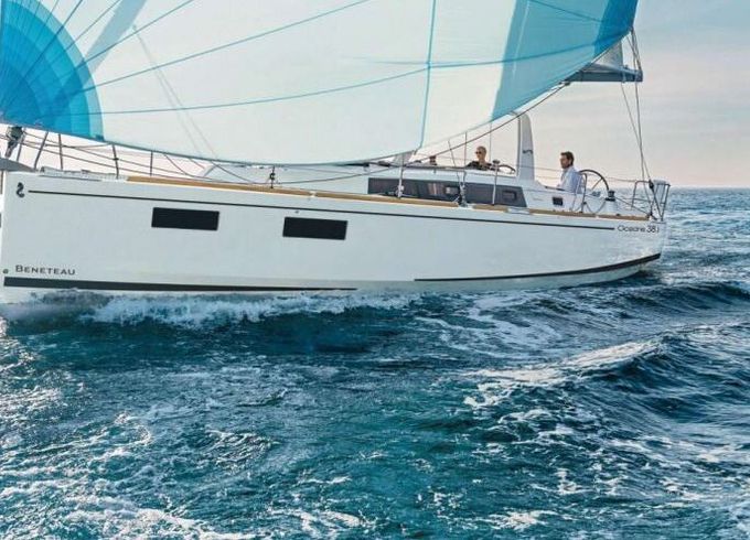 Sailboat OCEANIS 38.1 DL 11m