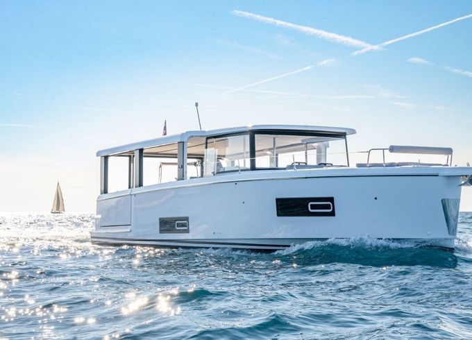 Motor yacht Bénéteau Island Cruising Boat - 4 + 1 cab. 28hp