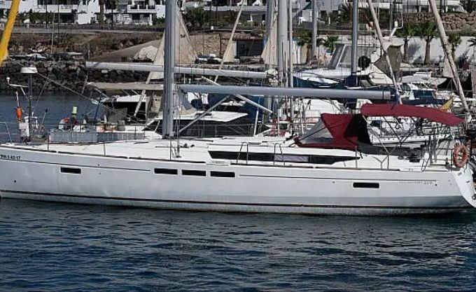 Sailboat Sun Odyssey 519 15m