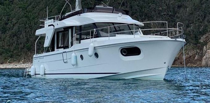 Motorboat Beneteau Swift Trawler 41 Fly 640hp
