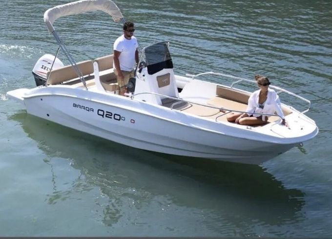 Motorboat Barqa Q20 100hp