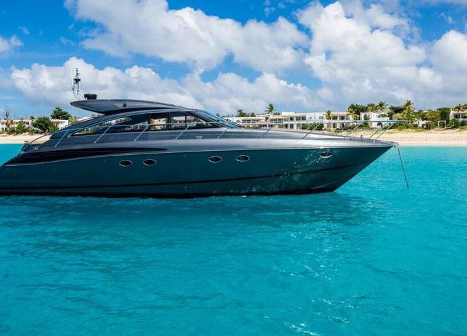 Motorboat Princess V 53 1500hp