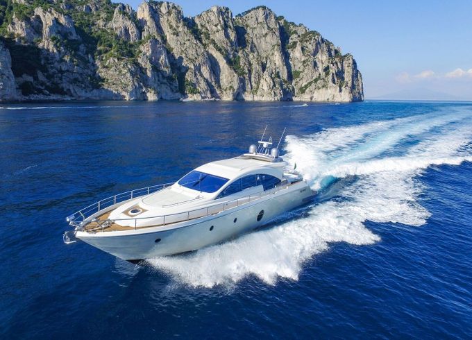 Motor yacht Aicon Aicon 72 SL 3100hp