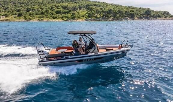 Motorboat Highfield ADV 7 250hp