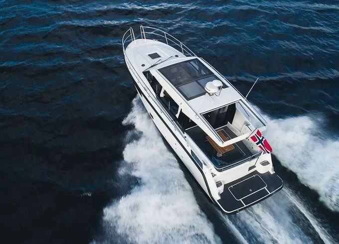 Motorboat Viknes Skilso 35 Panorama 370hp