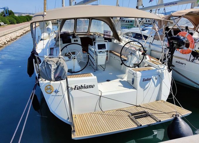 Sailboat Jeanneau Sun Odyssey 449 - 3 cab. 13.34m