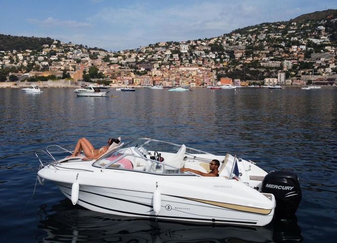 Motorboat Beneteau Cabrio 650 Flyer 150hp