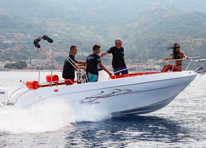 Motorboat Aquabat Sport Line 21 140hp