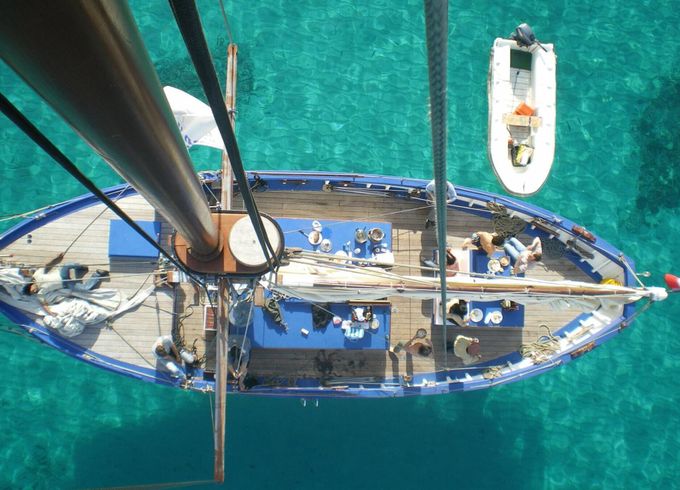 Sailboat Tartane Vieux Gréement 18m