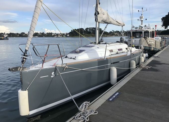 Sailboat Bénéteau First 30 JK 9.81m