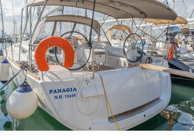 Sailboat Sun Odyssey 519 -  6 cabs 15.38m