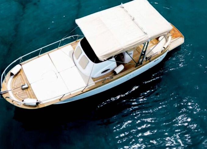 Motorboat Mimi 7.5 Walkaround 195hp