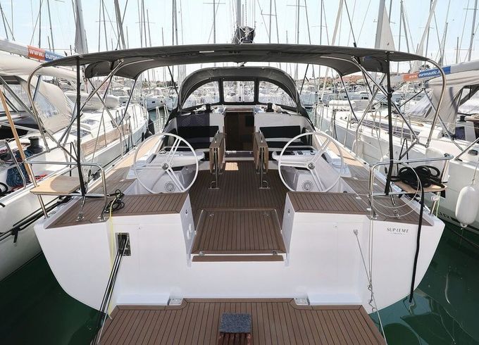 Sailboat Elan Impression 43 13m