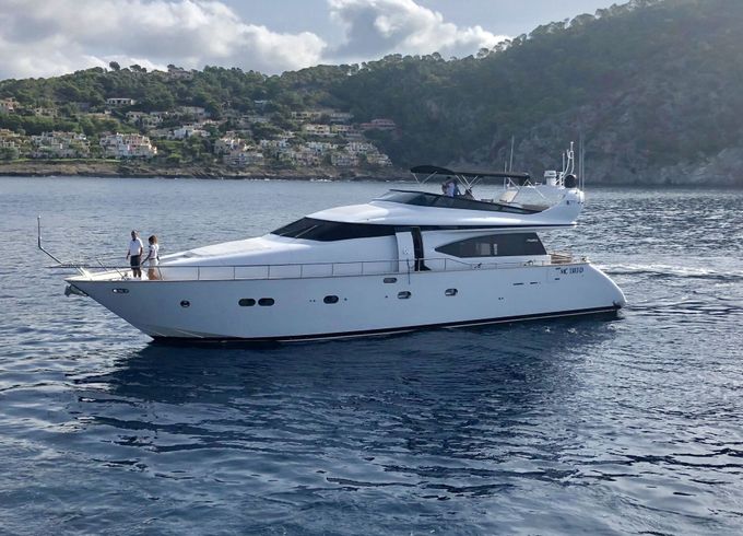 Motor yacht Maiora 20s 2000hp