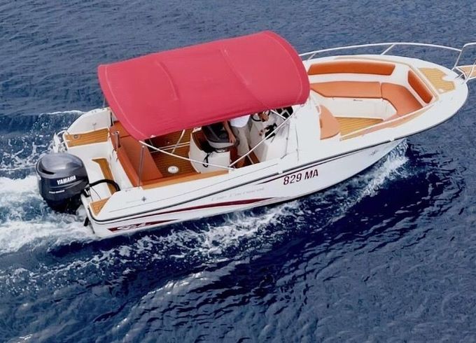 Motorboat Jeanneau Cap Camarat 7.5 250hp