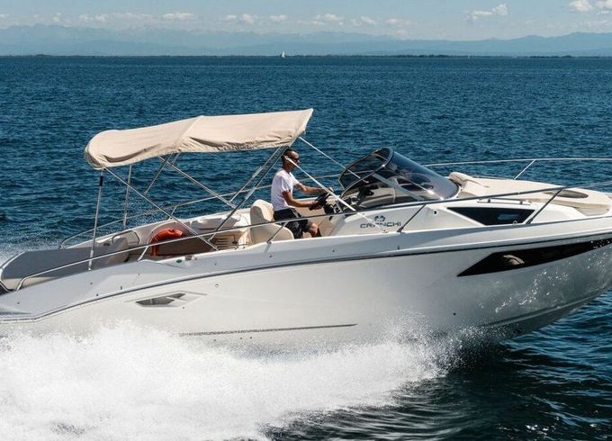 Motorboat Cranchi Endurance 30 350hp