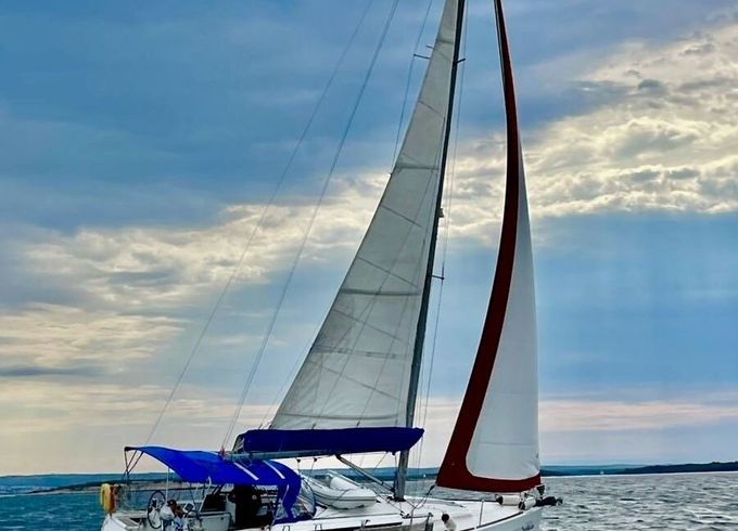 Sailboat Jeanneau Sun Odyssey 419 12.5m