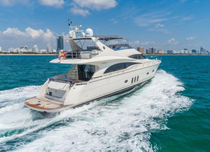 Motor yacht Marquis 69 2600hp
