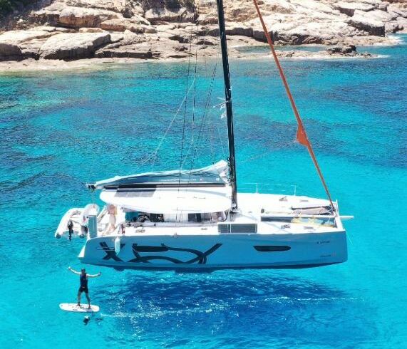 Catamaran Beneteau Excess 14 14m