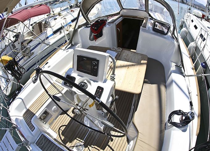 Sailboat JEANNEAU SUN ODYSSEY 33I 9.96m