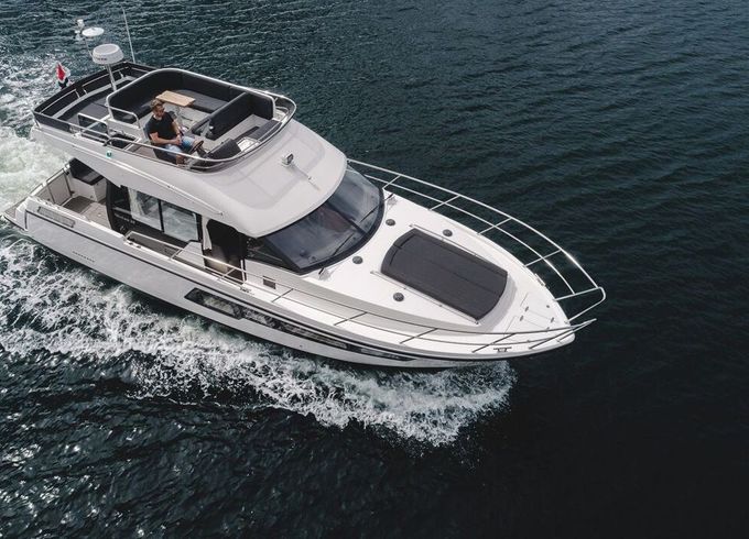 Motor yacht Viknes Skilso 39 FLY 740hp
