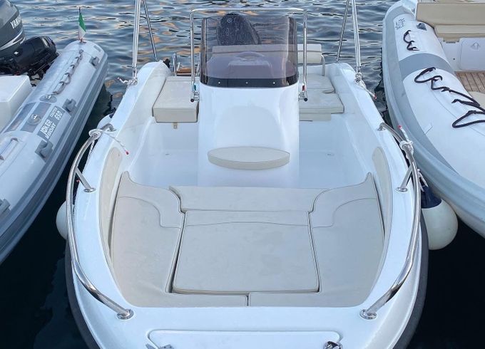 Boat without licence  Trimarchi 53S