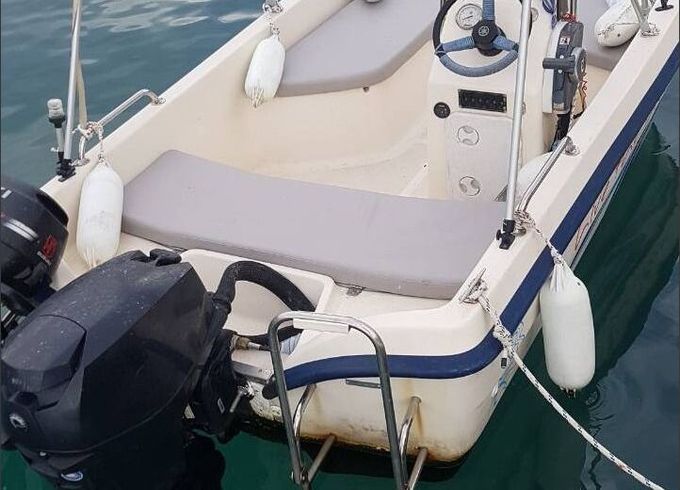 Boat without licence  AHELLAS 470 30hp