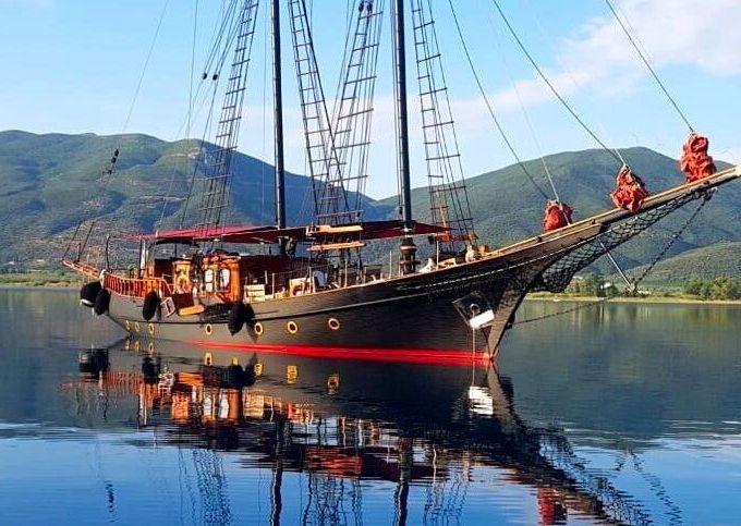 Sailing yacht MotorSailer Schooner 21m
