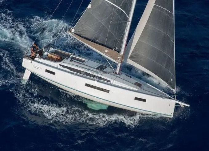 Sailboat Sun Odyssey 410 /3cab 12m