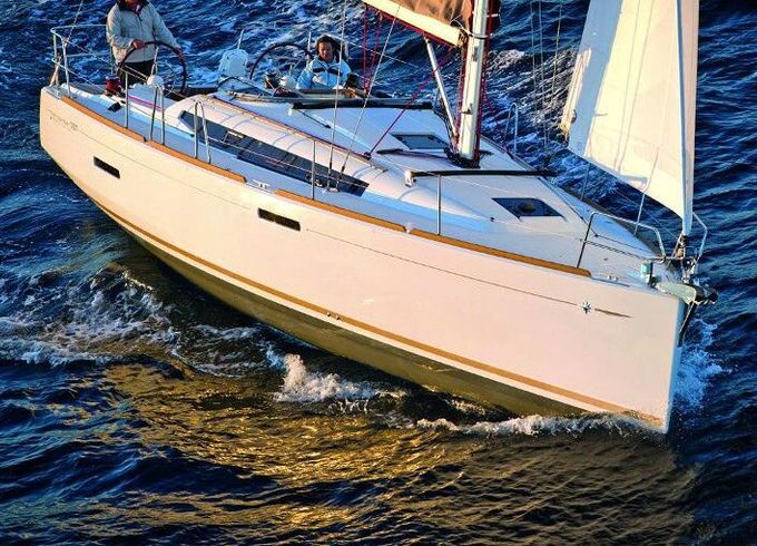 Sailboat Sun Odyssey 389 /3cab 11m