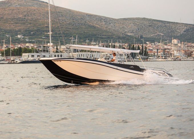 Motorboat Mercan Excursion 34 400hp