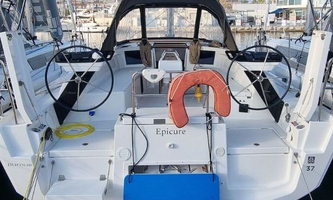 Sailboat Dufour Yachts Dufour 37 - 3 cab. 10m