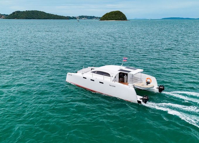 Catamaran Stealth 38 ft 11.5m