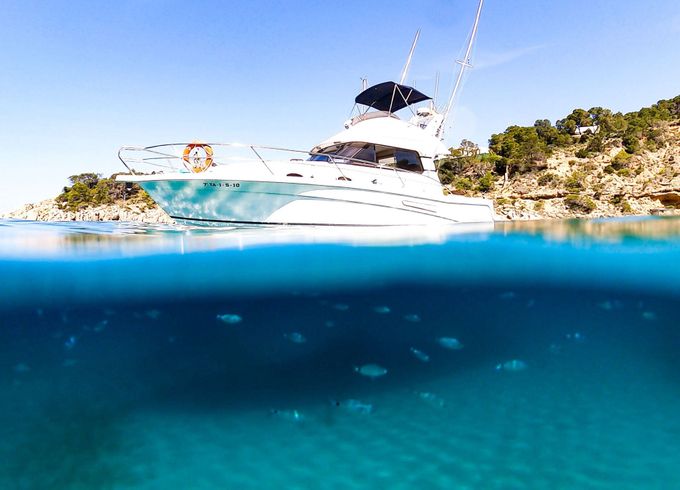 Motorboat Faeton Moraga Fly 1180 1000hp