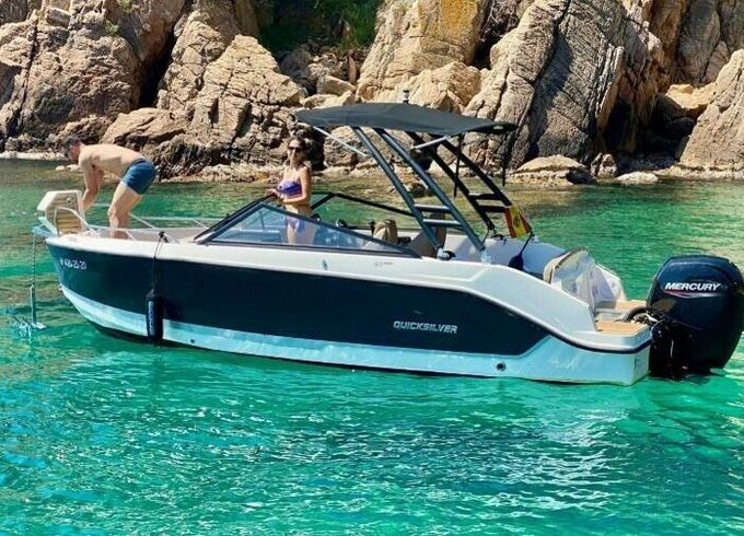 Motorboat Quicksilver Activ 605 Bowrider 150hp