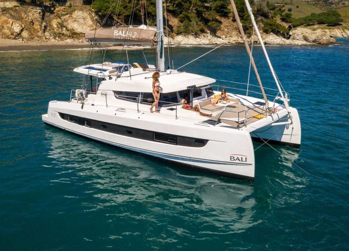 Catamaran Catana Group Bali 4.2 - 4 + 1 cab. 12.85m