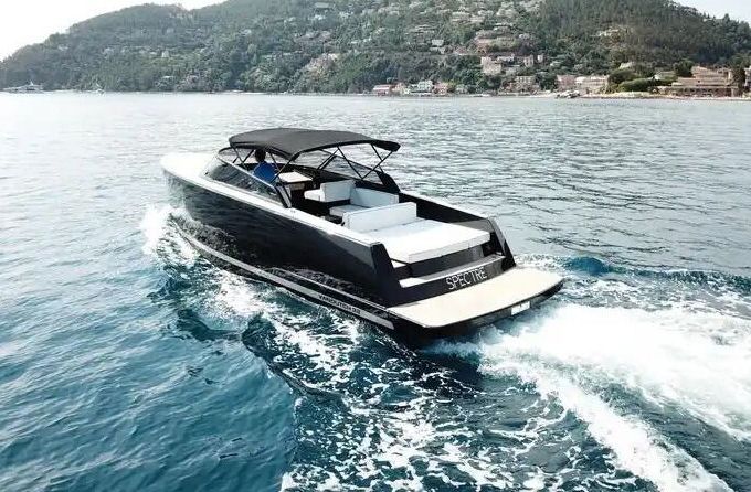 Motorboat VanDutch VanDutch 32 560hp