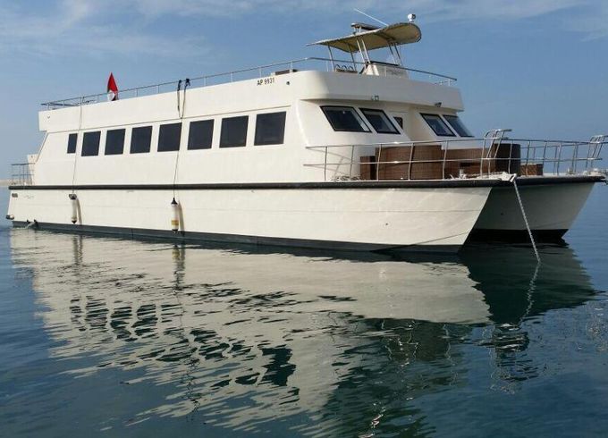 Motorboat Butinah Charters Butinah-1 3000hp