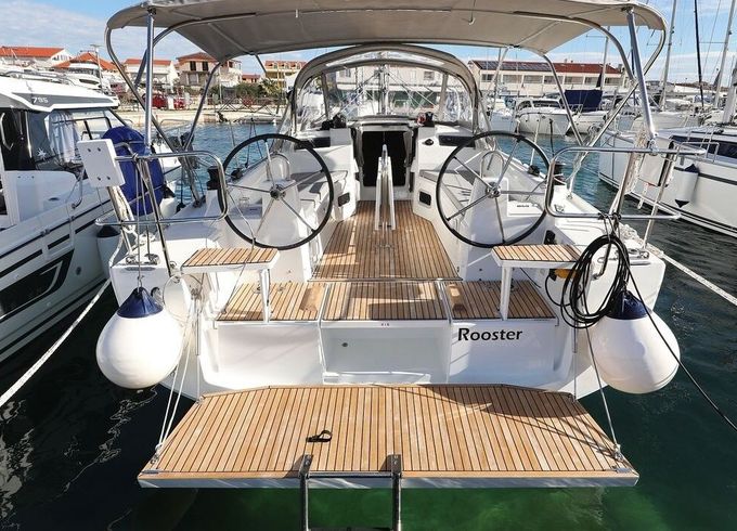 Sailboat Oceanis 34.1 10m