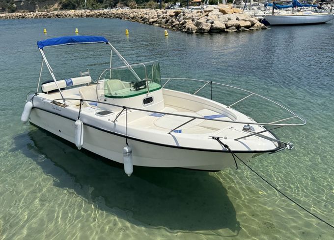 Motorboat B2 Marine Cap Ferret 650 Open 150hp