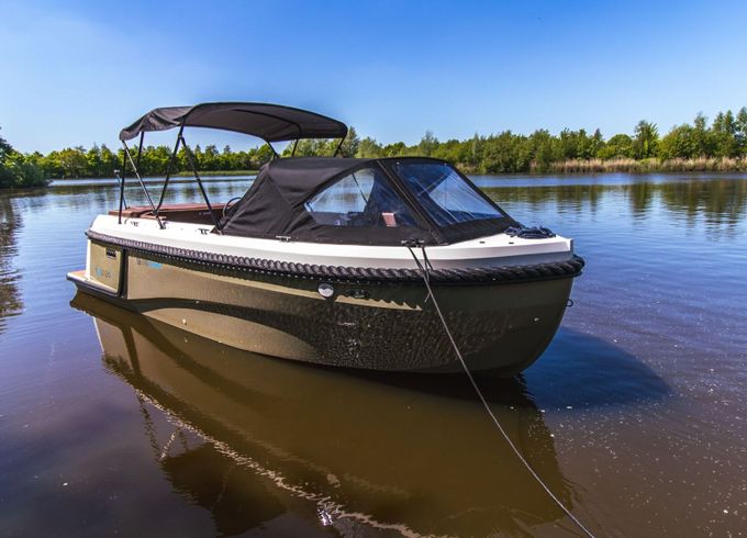 Motorboat Tender 690 15hp