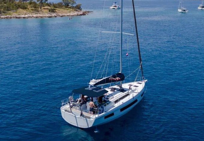 Sailboat Moorings 44.3 13m