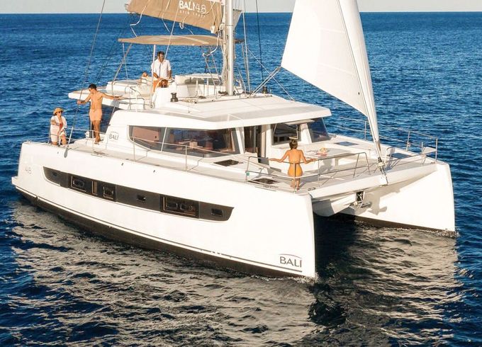 Catamaran Bali 4.8  14m