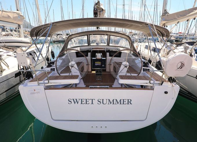 Sailboat Hanse Hanse 388 11.4m