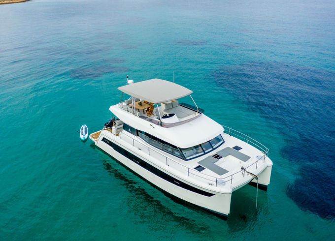 Catamaran Fountaine Pajot 44 Power 13.4m